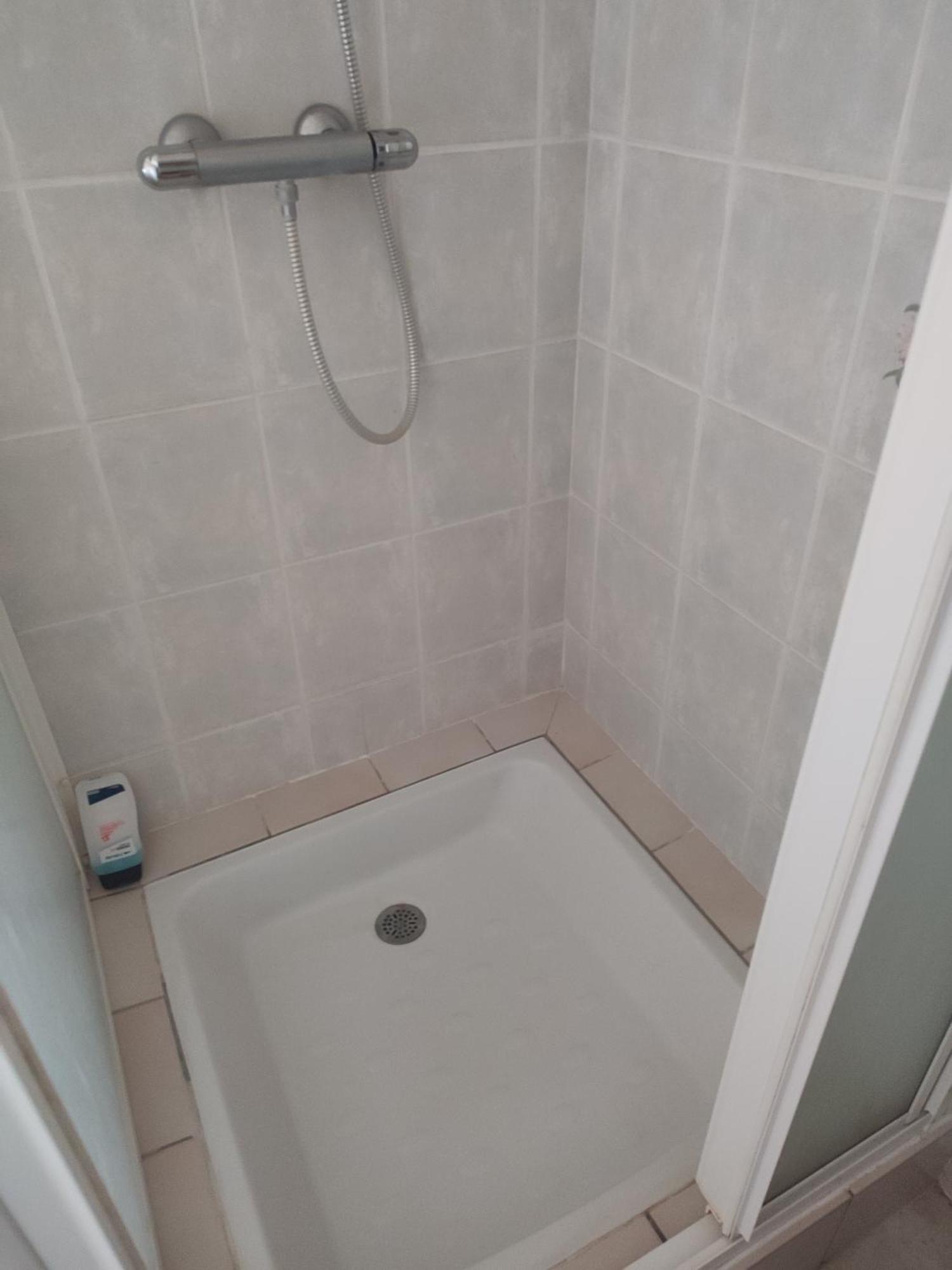 Maison Plain Pied, 2 Chambres, Longere Typique , Fraiche, Dans Bourg Avec Tous Commerces Lucay-le-Male Exterior foto