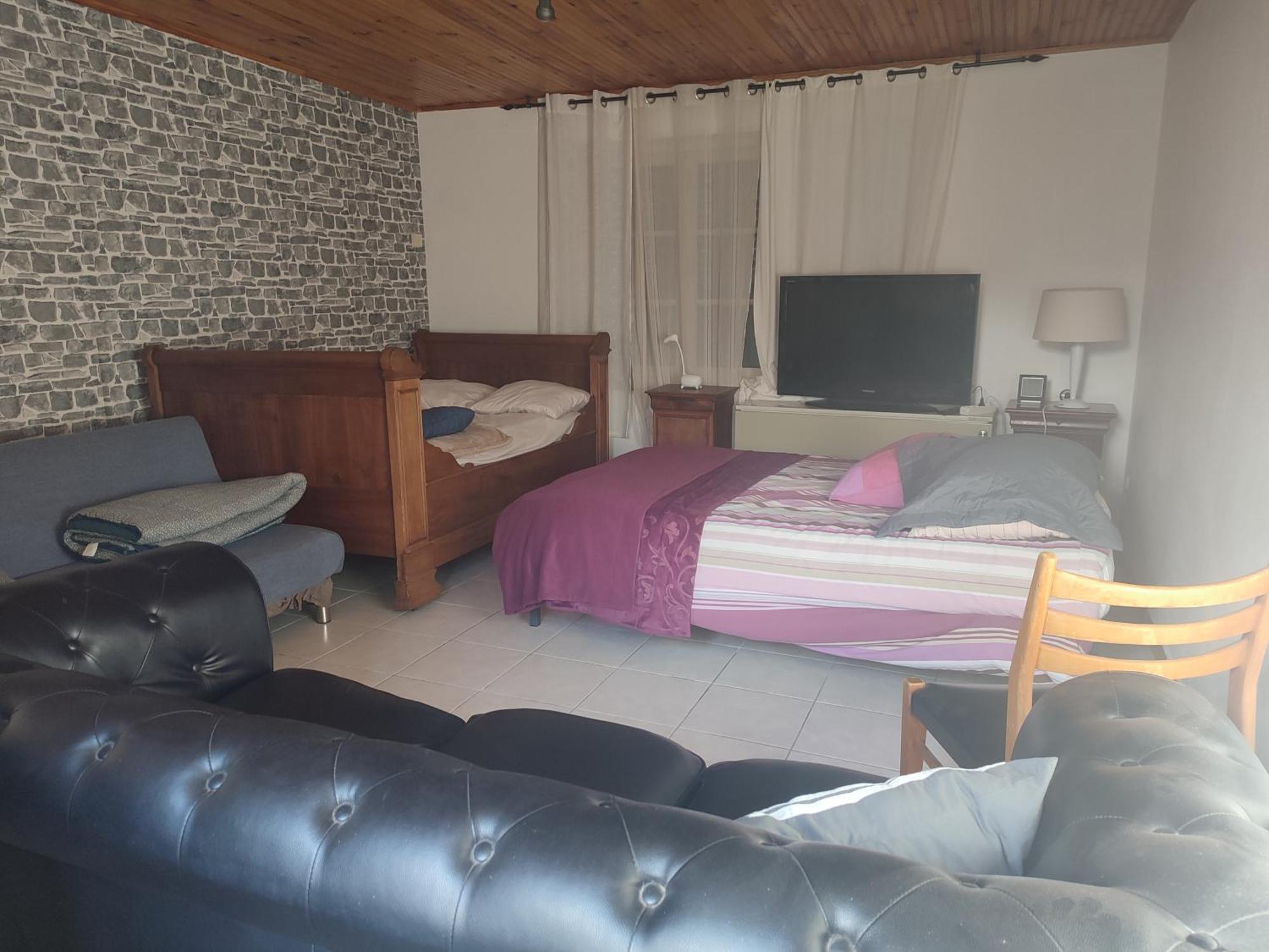 Maison Plain Pied, 2 Chambres, Longere Typique , Fraiche, Dans Bourg Avec Tous Commerces Lucay-le-Male Exterior foto