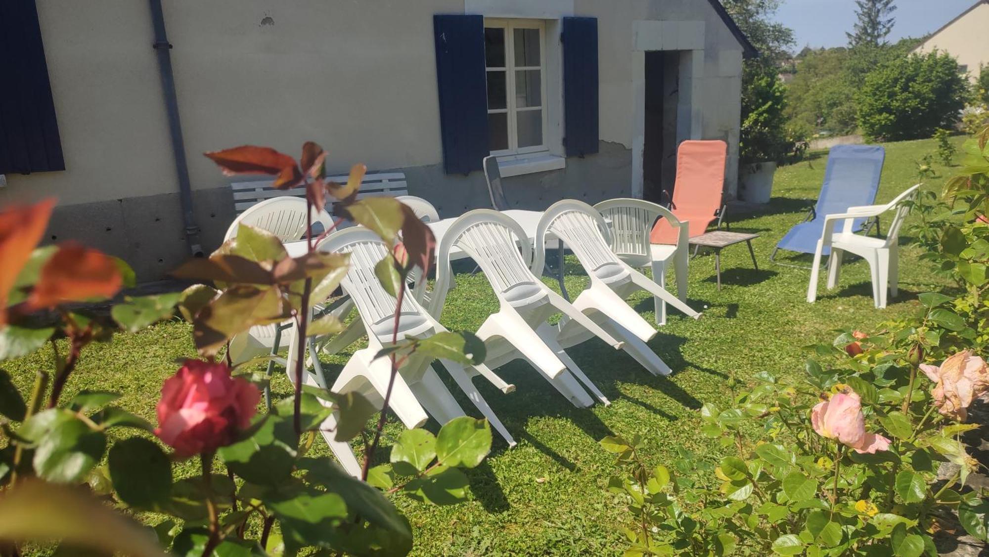 Maison Plain Pied, 2 Chambres, Longere Typique , Fraiche, Dans Bourg Avec Tous Commerces Lucay-le-Male Exterior foto