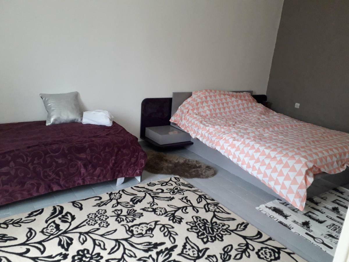 Maison Plain Pied, 2 Chambres, Longere Typique , Fraiche, Dans Bourg Avec Tous Commerces Lucay-le-Male Exterior foto