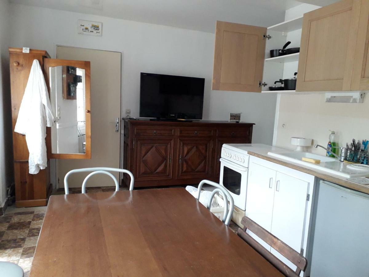Maison Plain Pied, 2 Chambres, Longere Typique , Fraiche, Dans Bourg Avec Tous Commerces Lucay-le-Male Exterior foto